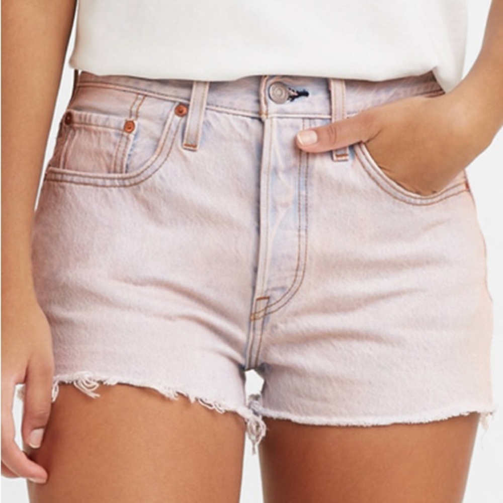 Levi 501’s 26f unique grey/pastel wash shorts (cutoffs & highwaisted)